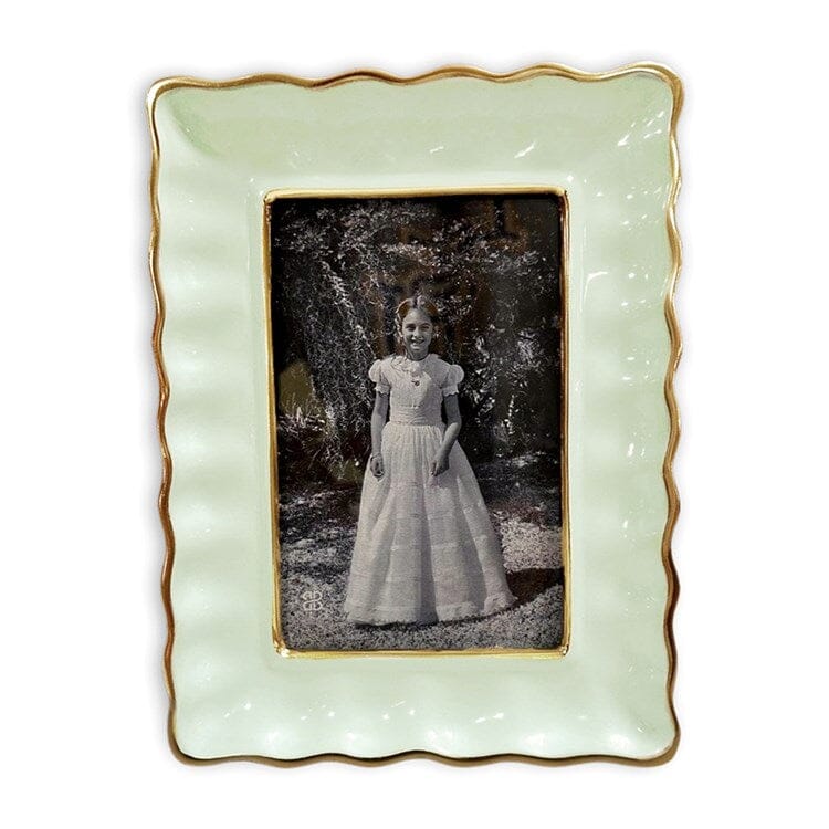 Encanto Devon 4 x 6 - Pistachio Picture Frames Beatriz Ball