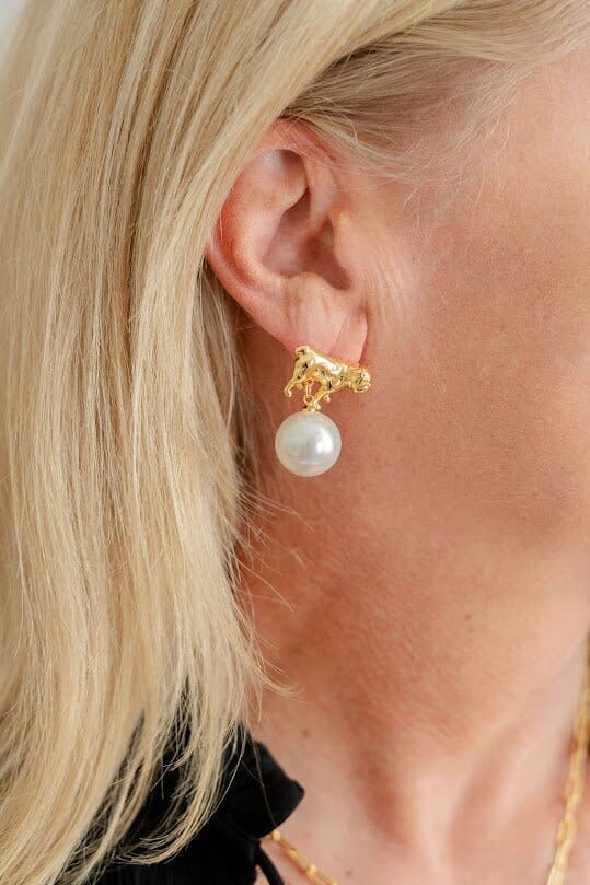 Bulldog Pearl Stud Earrings Womens Earrings Lisi Lerch 