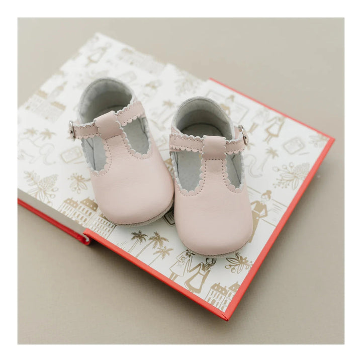 Elodie Girls Scalloped T-Strap Mary Jane Crib Shoe - Pink Children Shoes L'Amour 