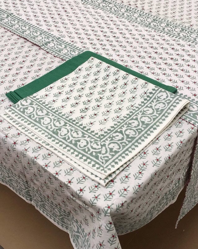Holiday Winterberry Table Cloth Tablecloth Natural Habitat 
