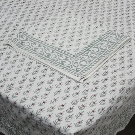 Holiday Winterberry Table Cloth Tablecloth Natural Habitat 