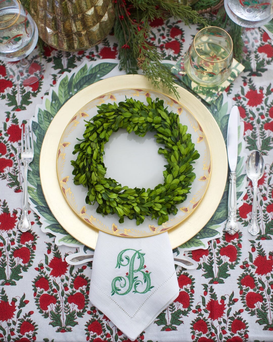 Holly Berry Christmas Cotton and Linen Blend Hemstitch Dinner Napkins - Set of 4 Dinner Napkins Bumblebee Linens 
