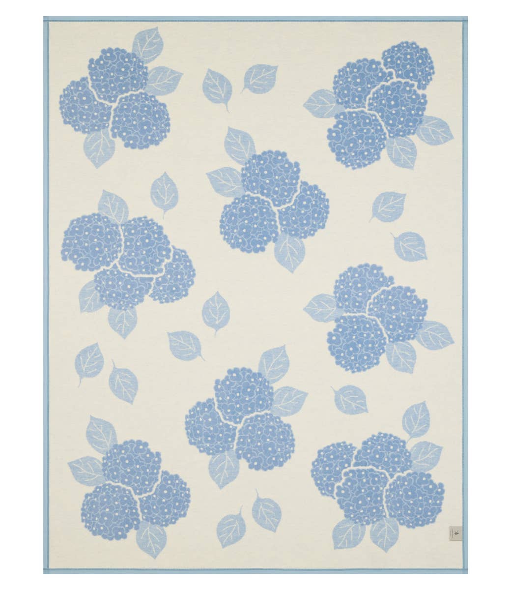 Hydrangeas Bluebell Blanket Blanket ChappyWrap 