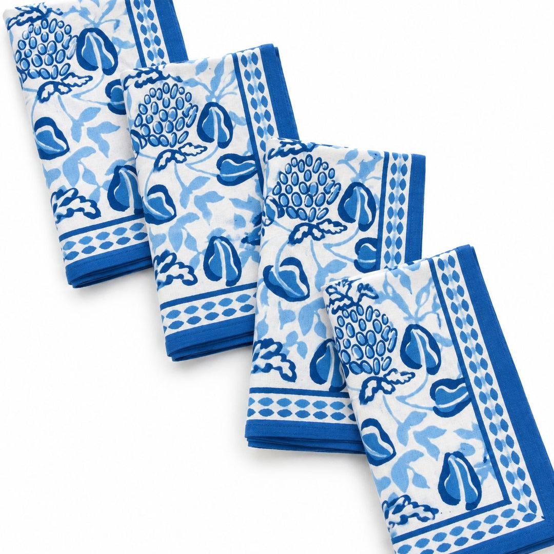 Pineapple Party Blue And White Napkins - Set of 4 Dinner Napkins Pomegranate 