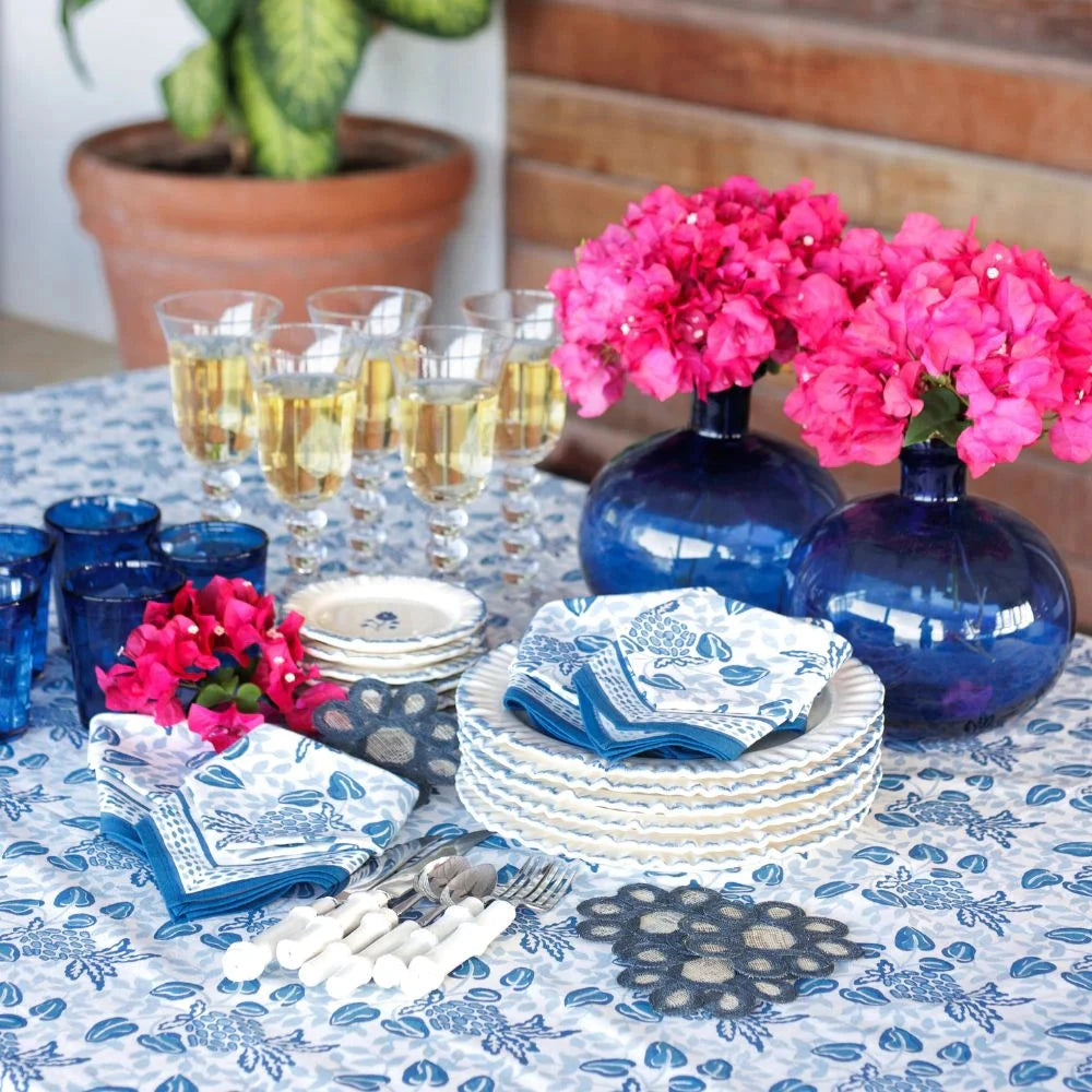 Pineapple Party Blue/White Napkins - Set of 4 Dinner Napkins Pomegranate 
