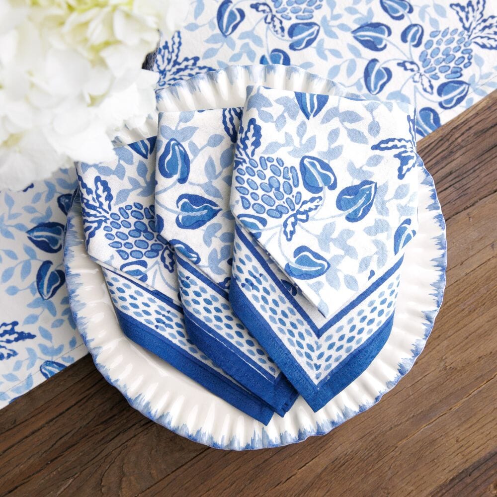 Pineapple Party Blue/White Napkins - Set of 4 Dinner Napkins Pomegranate 