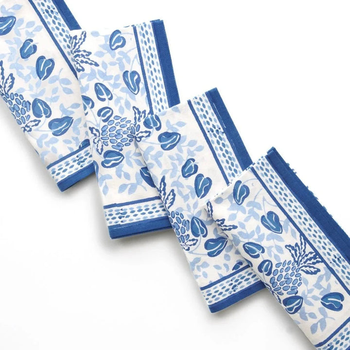 Pineapple Party Blue/White Napkins - Set of 4 Dinner Napkins Pomegranate 