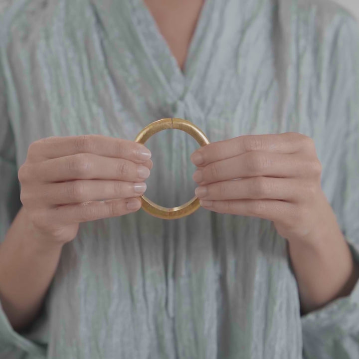 Catalina Hinge Bangle - Gold