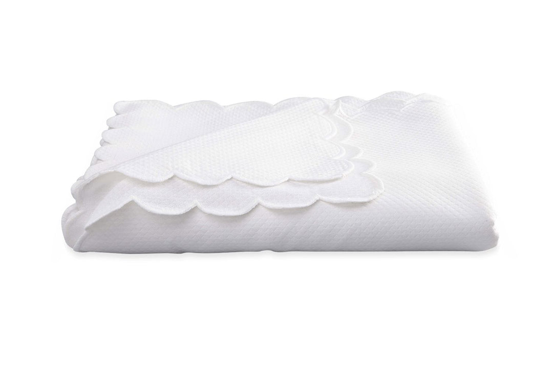 Savannah Gardens Tablecloth - White - 90" Round Tablecloth Matouk 