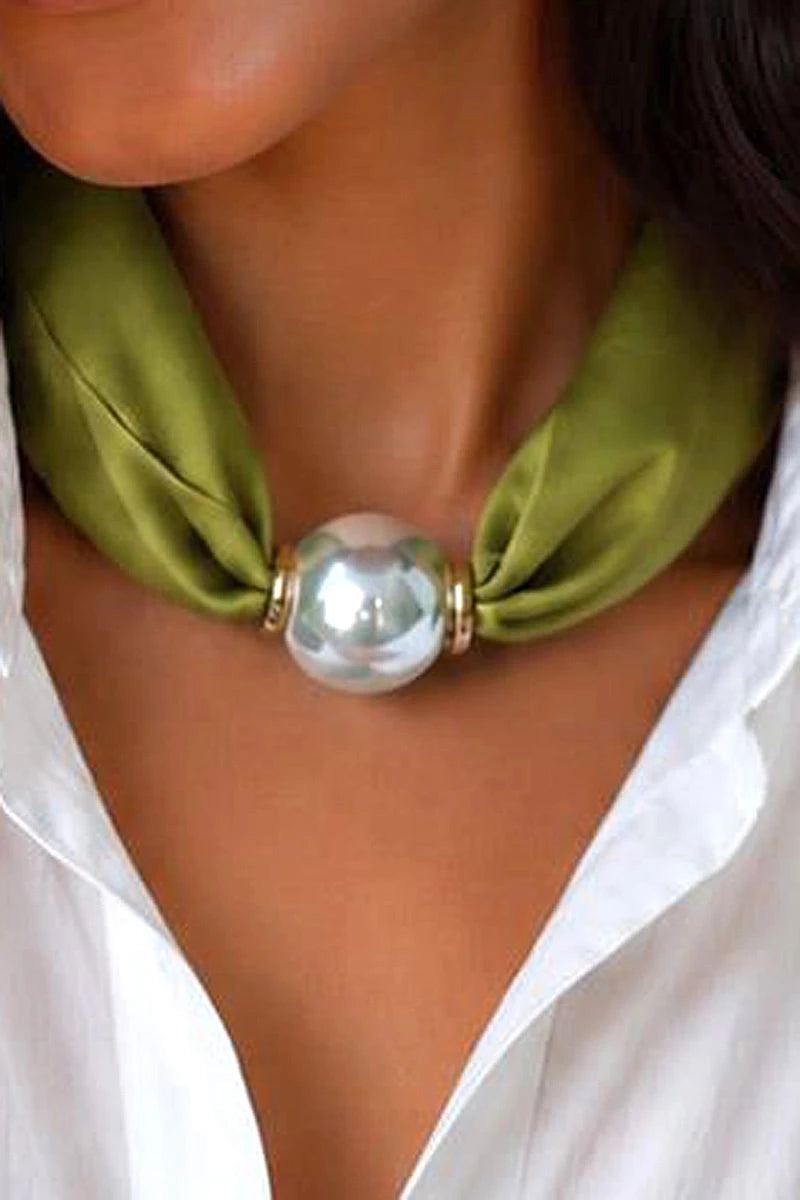 Solid Scarf Necklace - Green Womens Necklace Merveille 