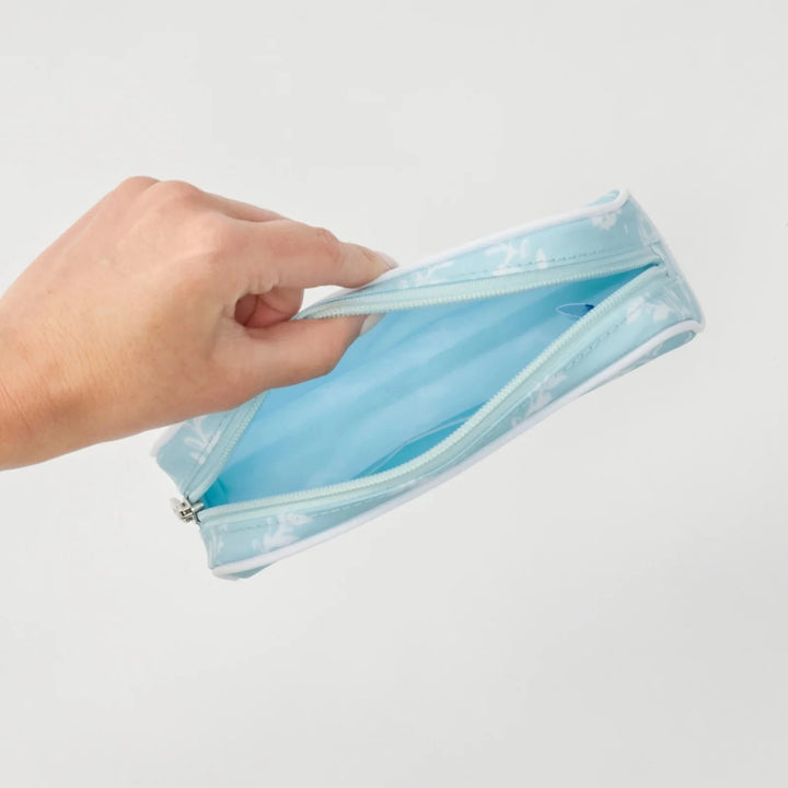 Toiletry Bag - Blue Trellis Cosmetic/Accessories Bags Weezie 