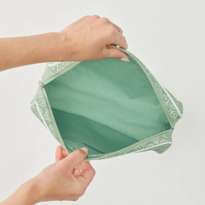 Toiletry Bag- Green Patterned Cosmetic/Accessories Bags Weezie 