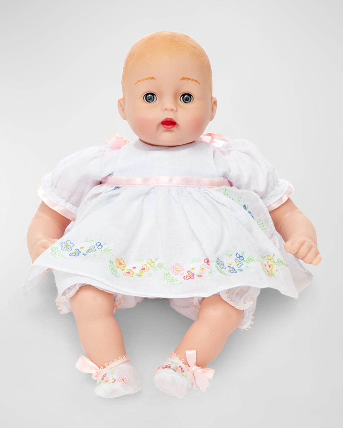 Madame Alexander Pretty Pinafore Huggable Huggums Baby Doll The